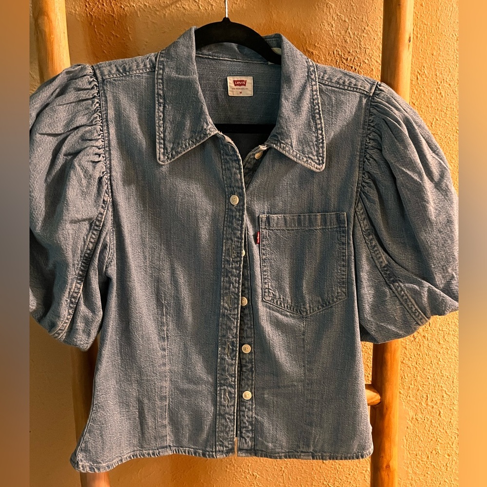 Levi’s ballon sleeve denim shirt